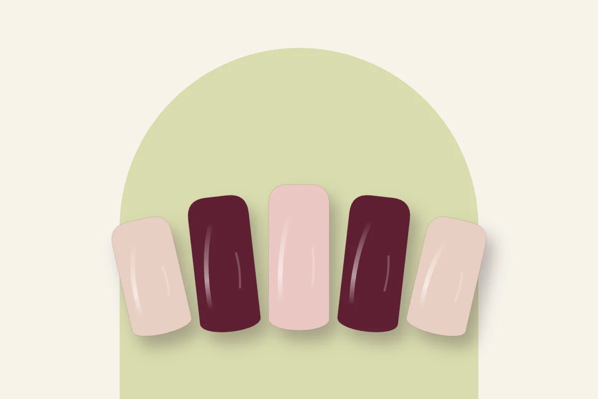 Cinq capsules au vernis posé au ras de la cuticule : nude, cerise et rose pâle, sur fond crème et arche pistache