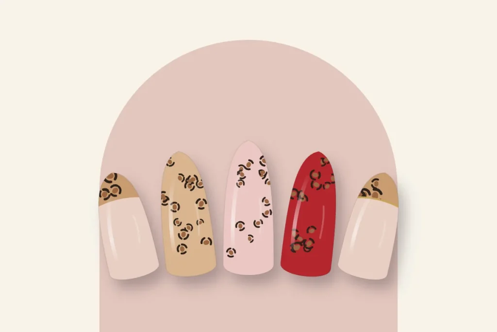 Cinq capsules léopard : french léopard sur nude, léopard sable, léopard rose, léopard rouge et french léopard soulignée d’or