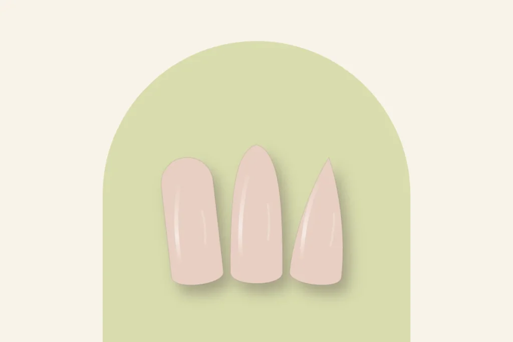 Trois ongles de longueurs croissantes, du naturel au très long